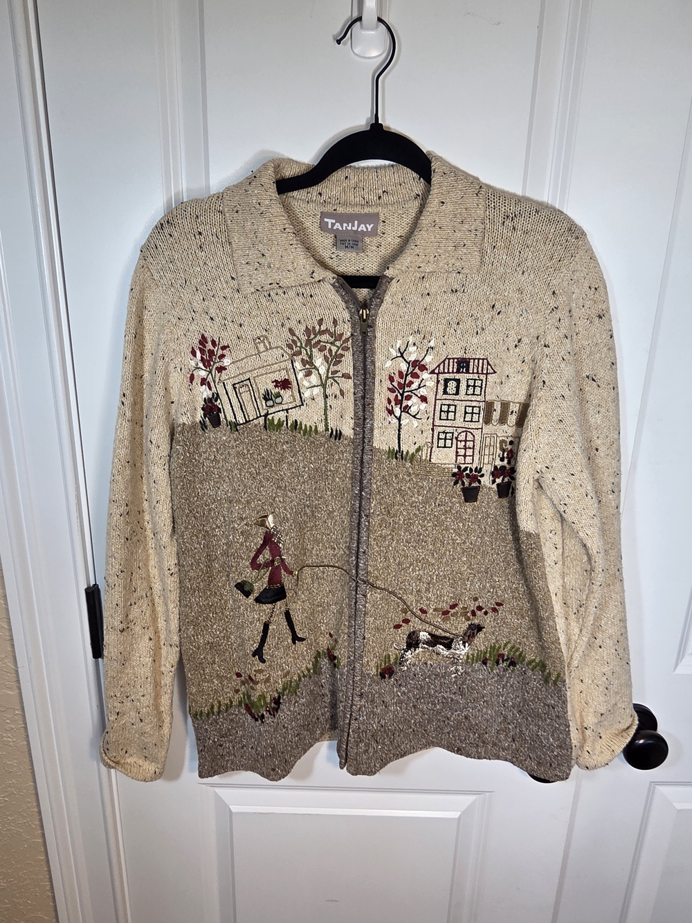TanJay Folk Art Embroidered Sweater Jacket M/M Cottage Scene Zip Front
